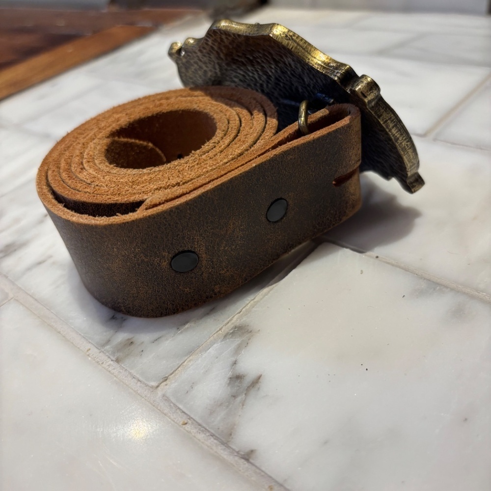 Vintage Western Genuine Leather Belt w/ Ornate Amethyst Cross Buckle - Picture 5 of 5